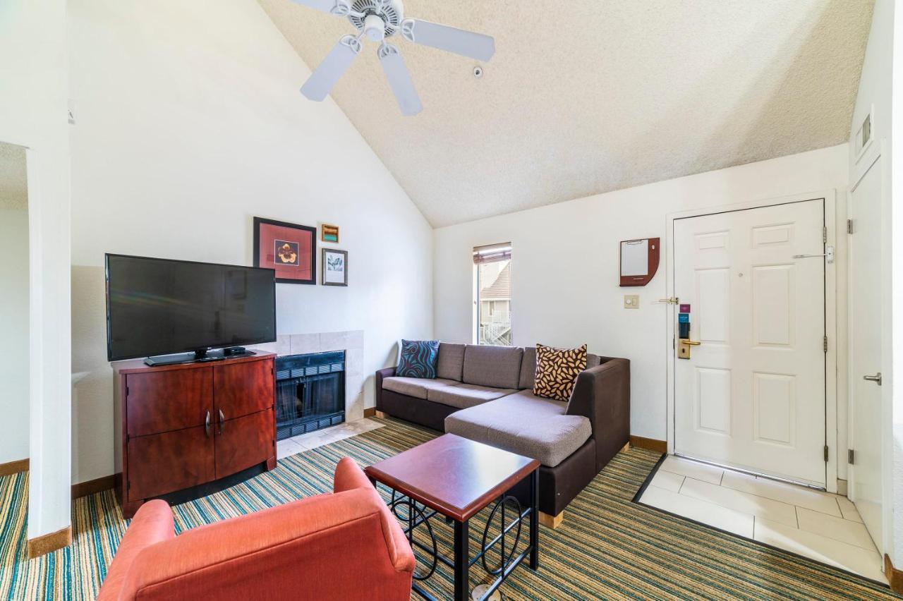 Metro Phx Upstairs Loft Sleeps Over 6 Phx Apartemen Phoenix