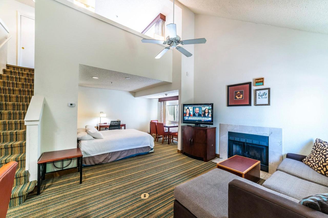 Metro Phx Upstairs Loft Sleeps Over 6 Phx Apartemen